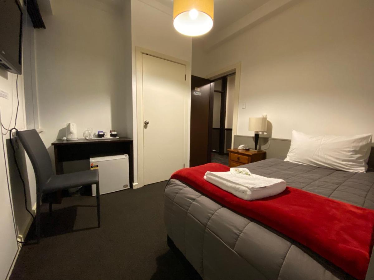 Law Courts Hotel Дьюндин Экстерьер фото